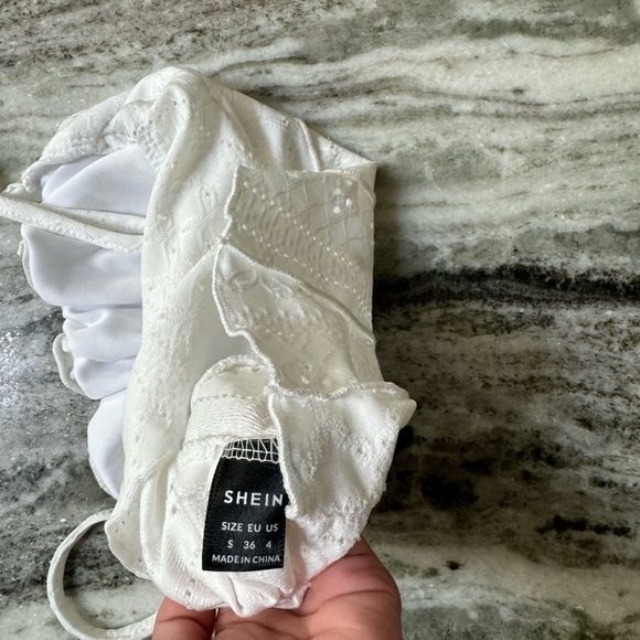 SHEIN XS/S White Eyelet Crop Top - Picture 3 of 3